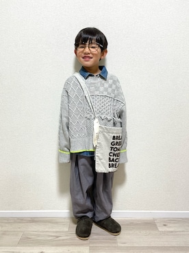 「beej（ビージ）のアイテム」を使った、mocchirhさん（キッズ・110cm）の冬コーディネート