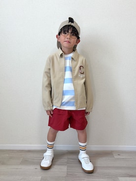 「UNIQLO（ユニクロ）のアイテム（Tシャツ/カットソー、ホワイト系）」を使った、mocchirhさん（キッズ・110cm）の春コーディネート