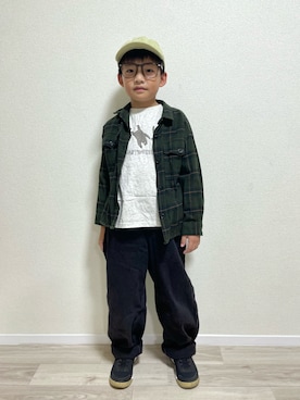 「アイテム（パンツ）」を使った、mocchirhさん（キッズ・127cm）の秋コーディネート