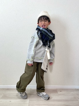 「beej（ビージ）のアイテム」を使った、mocchirhさん（キッズ・110cm）の冬コーディネート