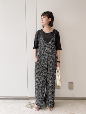 「リブT」｜「アイテム（サロペット/オーバーオール）」を使った、𝚗𝚊𝚋𝚎さん（レディース・162cm）の夏コーディネート