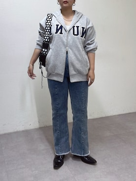 「アイテム（パーカー）」を使った、kana18sさん（レディース・158cm）の秋コーディネート