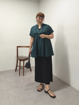 「Remind me and forever（リマインドミーアンドフォーエバー）の【@_misato____】くびれ出現！？-3kg見え大人ウエストタックブラウス（シャツ/ブラウス、グリーン系）」を使った、kana18sさん（レディース・158cm）の夏コーディネート
