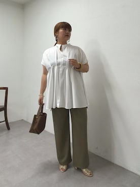 「Remind me and forever（リマインドミーアンドフォーエバー）の【@_misato____】くびれ出現！？-3kg見え大人ウエストタックブラウス（シャツ/ブラウス、ホワイト系）」を使った、kana18sさん（レディース・158cm）の夏コーディネート