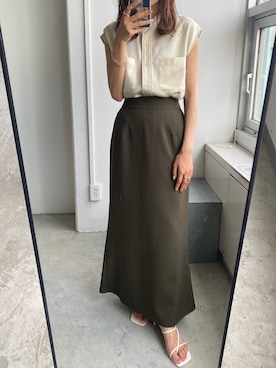 「ナロースカート」｜「アイテム（サンダル）」を使った、RIHOさん（レディース・160cm）の夏コーディネート