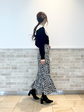 「花柄」｜「アイテム（PC・スマホグッズ/家電）」を使った、Wendyさん（レディース・162cm）の冬コーディネート