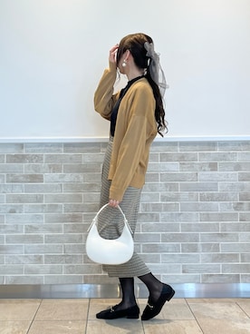 「オフィスカジュアル」｜「アイテム（PC・スマホグッズ/家電）」を使った、Wendyさん（レディース・162cm）の秋コーディネート