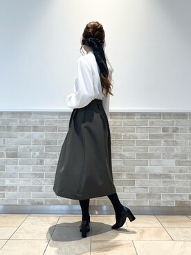 「オフィスカジュアル」｜「アイテム（PC・スマホグッズ/家電）」を使った、Wendyさん（レディース・162cm）の秋コーディネート