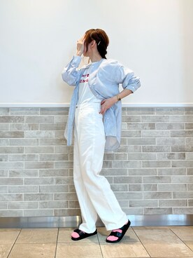 「ホワイトデニム」｜「アイテム（PC・スマホグッズ/家電）」を使った、Wendyさん（レディース・162cm）の春コーディネート