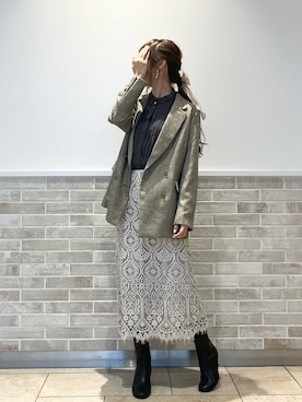 「レース」｜「アイテム（PC・スマホグッズ/家電）」を使った、Wendyさん（レディース・162cm）の秋コーディネート