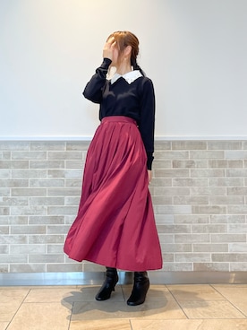 「襟付きトップス」｜「アイテム（PC・スマホグッズ/家電）」を使った、Wendyさん（レディース・162cm）の秋コーディネート