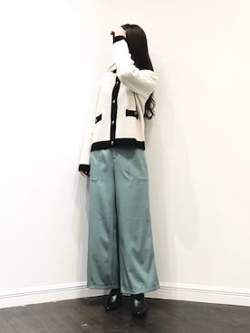 「ニットカーディガン」｜「アイテム（PC・スマホグッズ/家電）」を使った、Wendyさん（レディース・162cm）の秋コーディネート