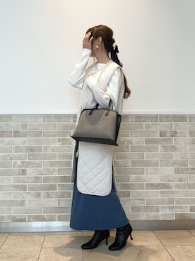 「ジレ」｜「アイテム（PC・スマホグッズ/家電）」を使った、Wendyさん（レディース・162cm）の秋コーディネート