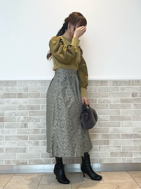 「袖ボリューム」｜「アイテム（PC・スマホグッズ/家電）」を使った、Wendyさん（レディース・162cm）の秋コーディネート