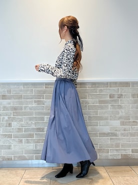 「花柄」｜「アイテム（PC・スマホグッズ/家電）」を使った、Wendyさん（レディース・162cm）の秋コーディネート