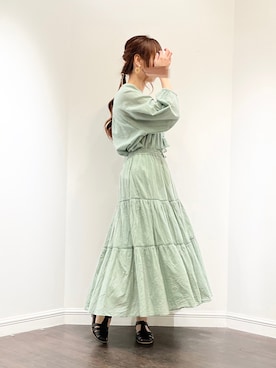 「ティアードスカート」｜「アイテム（PC・スマホグッズ/家電）」を使った、Wendyさん（レディース・162cm）の春コーディネート