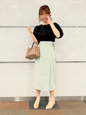 「袖ボリューム」｜「アイテム（PC・スマホグッズ/家電）」を使った、Wendyさん（レディース・162cm）の春コーディネート