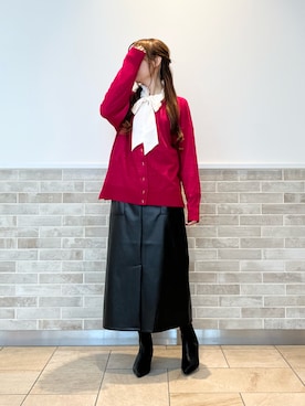 「ボウタイブラウス」｜「アイテム（PC・スマホグッズ/家電）」を使った、Wendyさん（レディース・162cm）の秋コーディネート