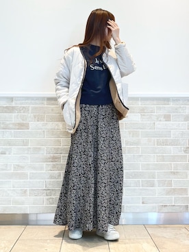 「リバーシブル」｜「アイテム（PC・スマホグッズ/家電）」を使った、Wendyさん（レディース・162cm）の冬コーディネート