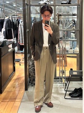 「URBAN RESEARCH（アーバンリサーチ）のLINEN WIDE EASY PANTS（その他パンツ、ベージュ系）」を使った、あべゆーきさん（メンズ・175cm）の春コーディネート