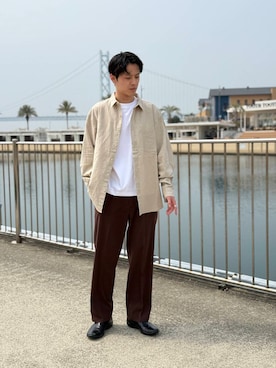 「SMELLY（スメリー）のアイテム（アクセサリー）」を使った、竹内 准哉さん（メンズ・176cm）の春コーディネート