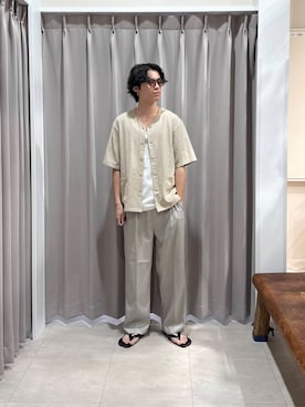 「SMELLY（スメリー）のアイテム」を使った、竹内 准哉さん（メンズ・176cm）の夏コーディネート