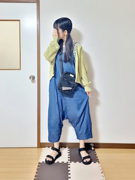 「サコッシュ」｜「アイテム（オールインワン・サロペット）」を使った、文さん（レディース・153cm）の春コーディネート