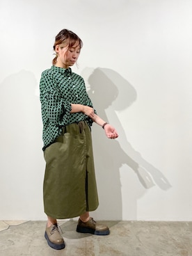 「アイテム（その他シューズ、グリーン系）」を使った、えんさん（レディース・152cm）の秋コーディネート