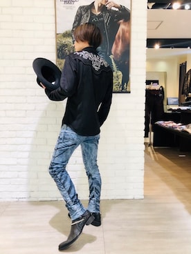 「TORNADO MART（トルネードマート）のアイテム（帽子）」を使った、HIOKIさん（メンズ・168cm）の秋コーディネート