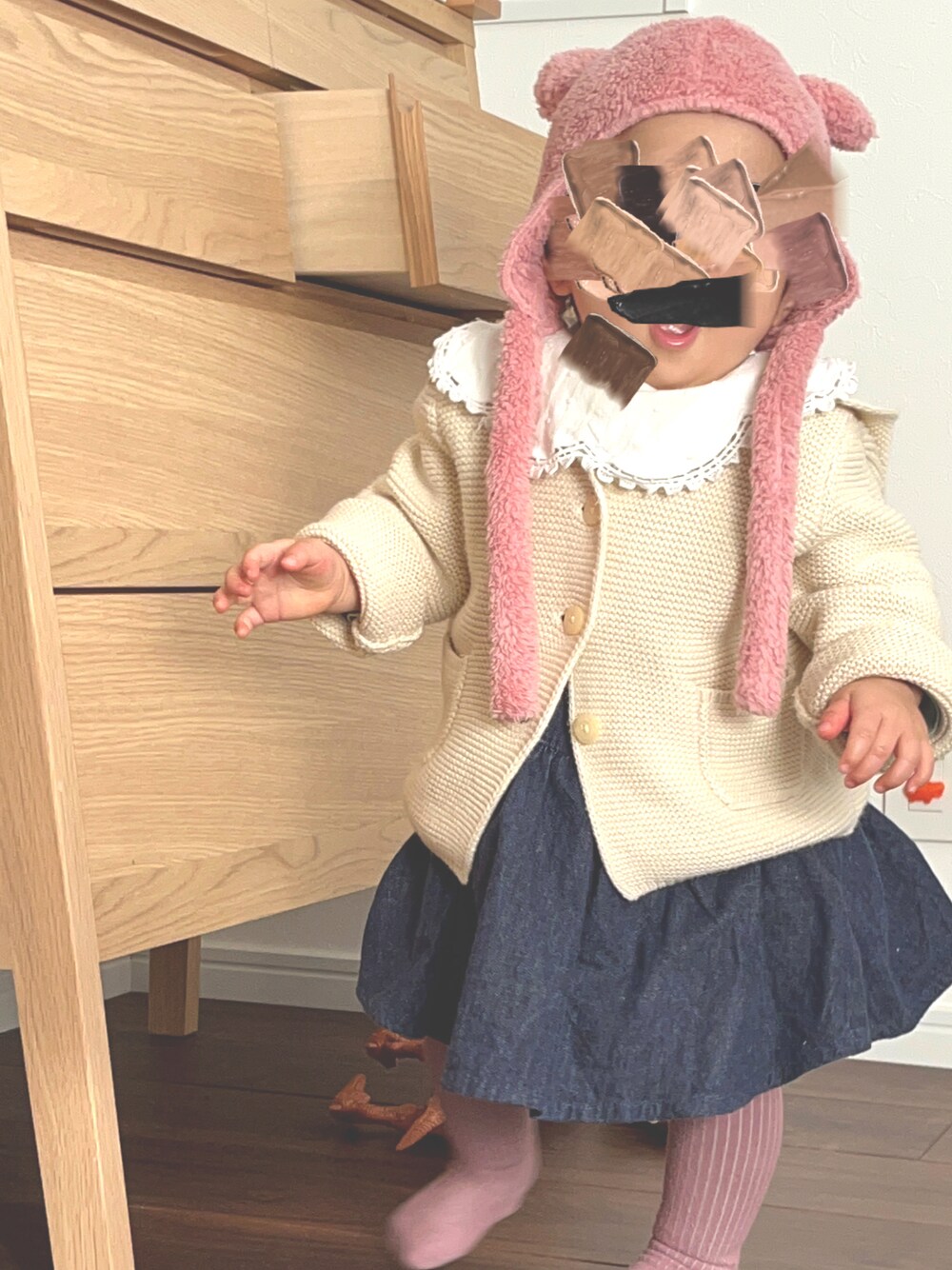 「Handmadeのアイテム（ワンピース/ドレス、ブルー系）」を使った、temiiさん（キッズ・80cm）の冬コーディネートの1枚目の写真