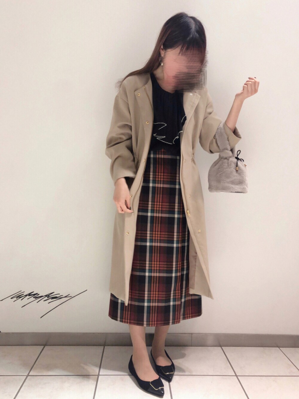 「秋のコーデ、大人コーデ、チェックスカート、Te chichi(Te chichi)、テチチ(Te chichi)、ラッフルフリル」｜「Te chichiのアイテム（パンプス、ブラック系）」を使った、Manamiさん（レディース・160cm）の秋コーディネートの1枚目の写真