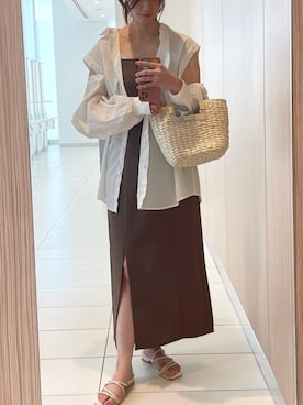 「ドロストシャツ」｜田中李央子さん（レディース・153cm）の夏コーディネート