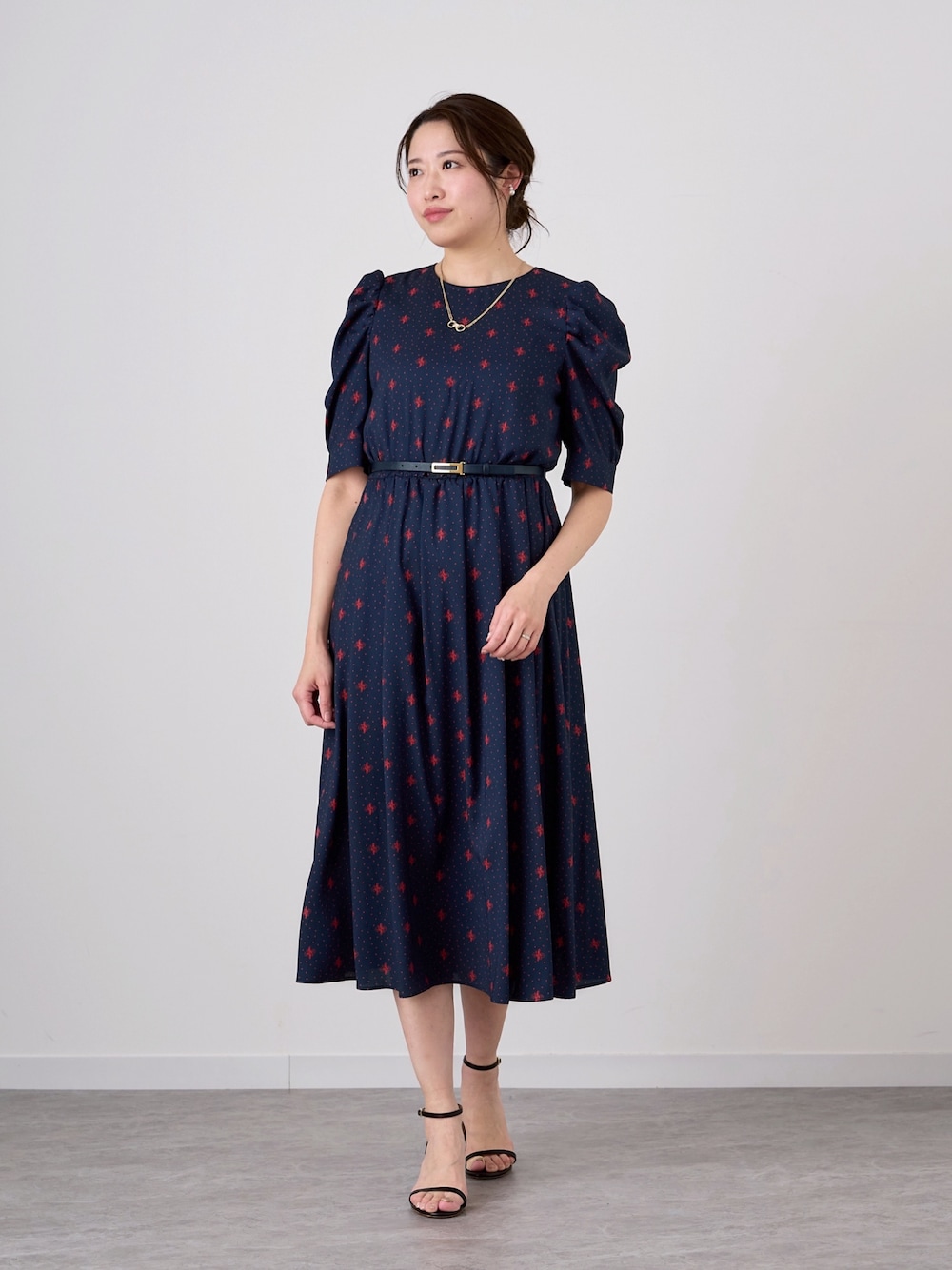 「ANAYI、アナイ(ANAYI)、エレガント、キレイめ、ワンピース、春コーデ、大人女子、高身長女子、骨格ストレート、ブルベ冬、通勤コーデ、デートコーデ、きちんとスタイル」｜「ANAYIのアナグラムミックスドットクルー ワンピース（ワンピース、ブルー系）」を使った、Takahashi.mさん（レディース・168cm）の春コーディネートの1枚目の写真