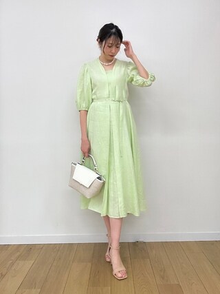ソフトリネンパフフレア ワンピースを使った人気ファッション