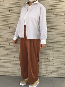 「アイテム（ビジネスシャツ）」を使った、BRICK HOUSE by Tokyo Shirts 東京駅一番街店さん（レディース・163cm）の秋コーディネート