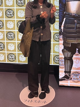 「UNIQLO（ユニクロ）のアイテム（スラックス、ブラック系）」を使った、.さん（レディース・155cm）の秋コーディネート