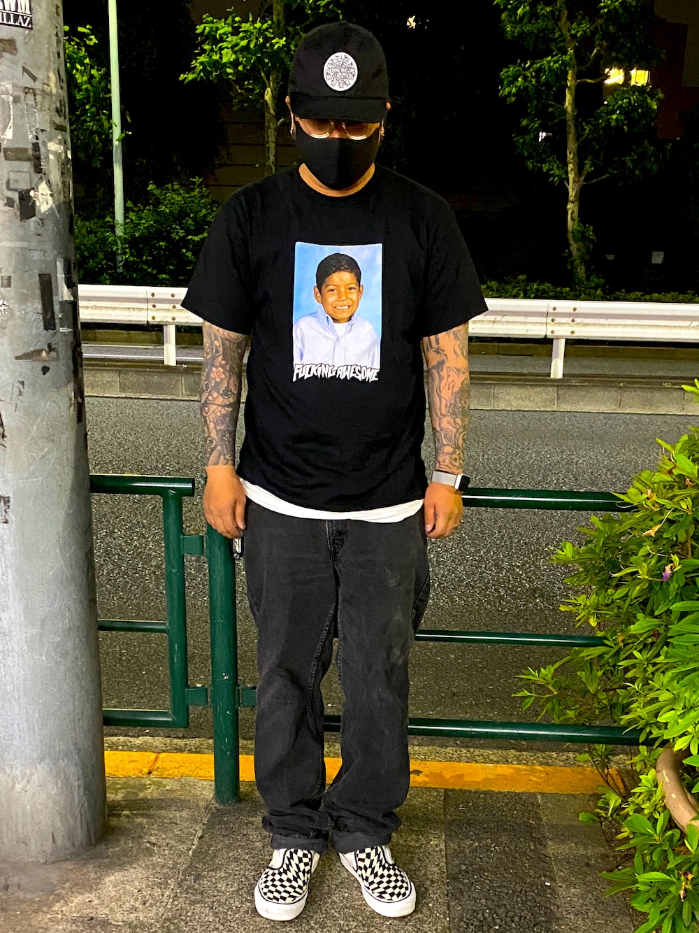 「キャップ、シンプルコーデ、今日のコーデ、ゆるコーデ、ストリート、fucking awesome、Levi's、VANS、CELINE、フォローお願いします」｜「Levi'sのアイテム（デニムパンツ、ブラック系）」を使った、yryryryr0606060606さん（メンズ・177cm）の春コーディネートの1枚目の写真