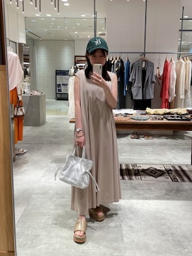 「アイテム（キャップ）」を使った、OIZUMI_157cmさん（レディース・157cm・20代）の春コーディネート