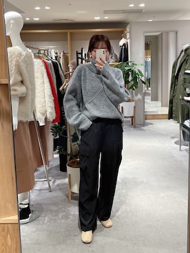 「タートルネック」｜「アイテム（カーゴパンツ）」を使った、OIZUMI_157cmさん（レディース・157cm）の冬コーディネート