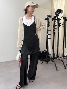 「サテンパンツ」｜「アイテム（サンダル）」を使った、HAMAYAMA_160cmさん（レディース・160cm）の春コーディネート