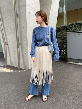 フェイクスエードフリンジスカートを使った人気ファッション