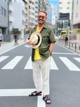 「Lee（リー）のアイテム（スラックス）」を使った、KATAOKA(R)さん（メンズ・175cm）の夏コーディネート