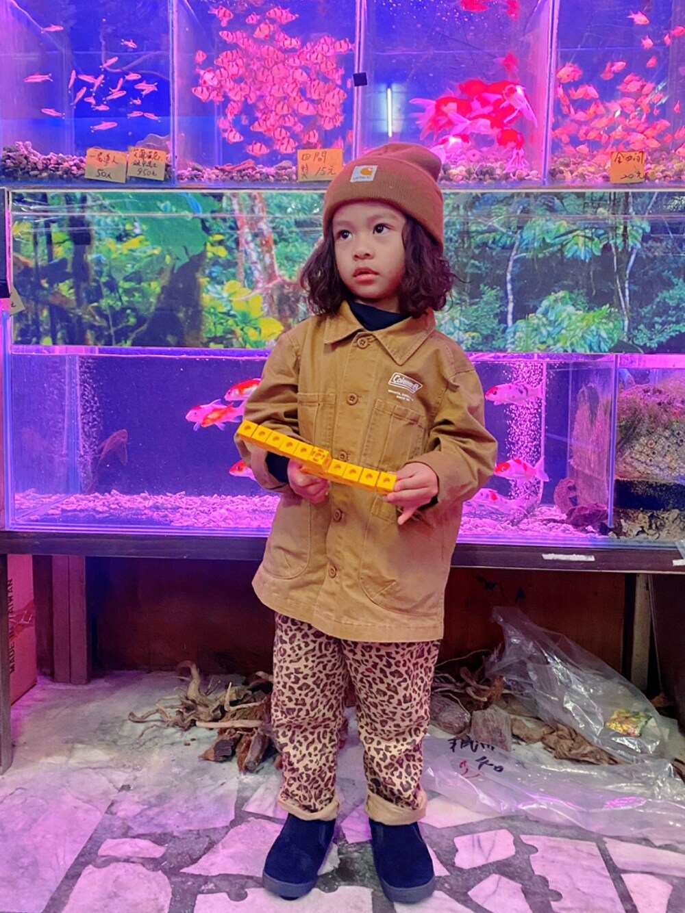 「kids、kidsootd、cuteboy、cutekids、kidsfashion」｜「F.O.KIDSのアイテム（チノパンツ、その他）」を使った、Pangetjedrさん（メンズ・110cm）の冬コーディネートの1枚目の写真