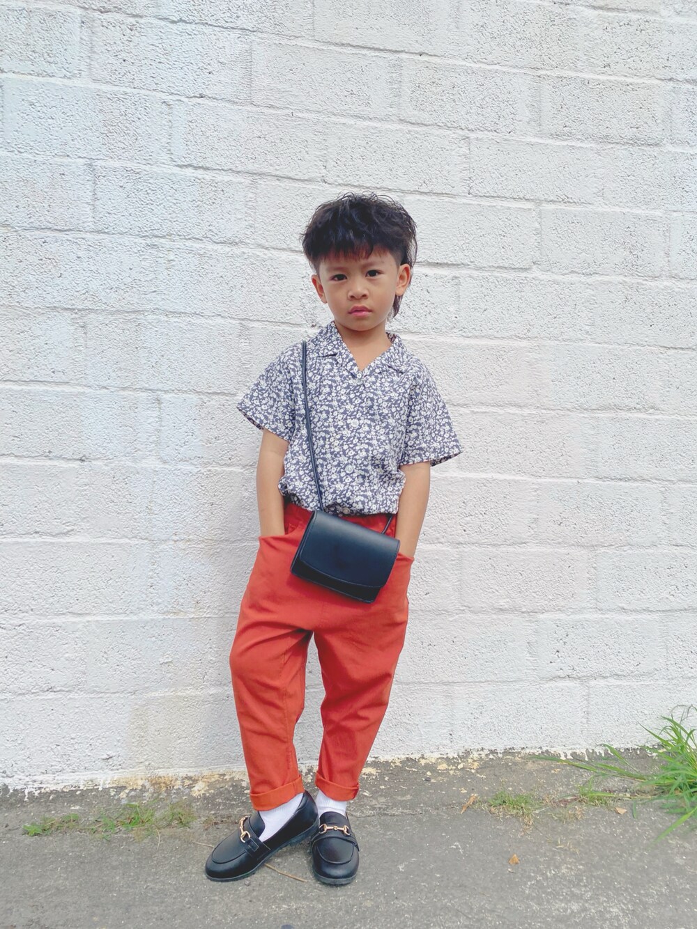 「kids、kidsfashion、cutekids、kidsootd」｜「apres les coursのアイテム（シャツ/ブラウス、ブルー系）」を使った、Pangetjedrさん（メンズ・110cm）の冬コーディネートの1枚目の写真