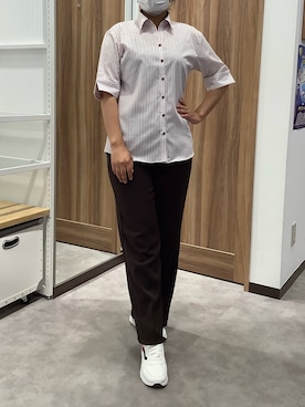 「TOKYO SHIRTS（トウキョウシャツ）の【吸水速乾】 形態安定ノーアイロン スキッパー 5分袖ビジネスワイシャツ（ビジネスシャツ、ピンク系）」を使った、TOKYO SHIRTS 成田イオンモール店さん（レディース・156cm）の夏コーディネート