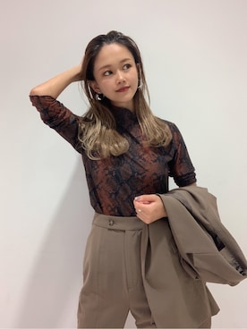 「MURUA（ムルーア）のアイテム（テーラードジャケット）」を使った、伊藤 奈那さん（レディース・154cm）の秋コーディネート