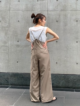 「アイテム（つなぎ/オールインワン）」を使った、宮地玲奈さん（レディース・153cm）の夏コーディネート