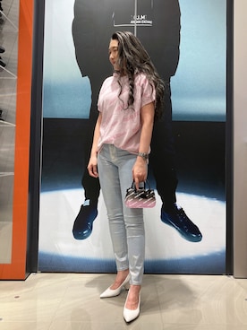 「armaniexchange」｜「アイテム（パンプス）」を使った、Iku.Yさん（レディース・168cm）の冬コーディネート