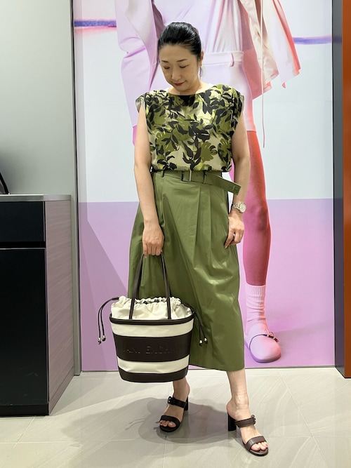 ARMANI EXCHANGEのトップスを使ったコーディネート(ZOZOTOWN Yahoo!店 