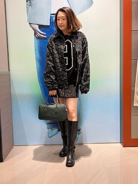 「アイテム（デニムジャケット）」を使った、Iku.Yさん（レディース・168cm）の秋コーディネート